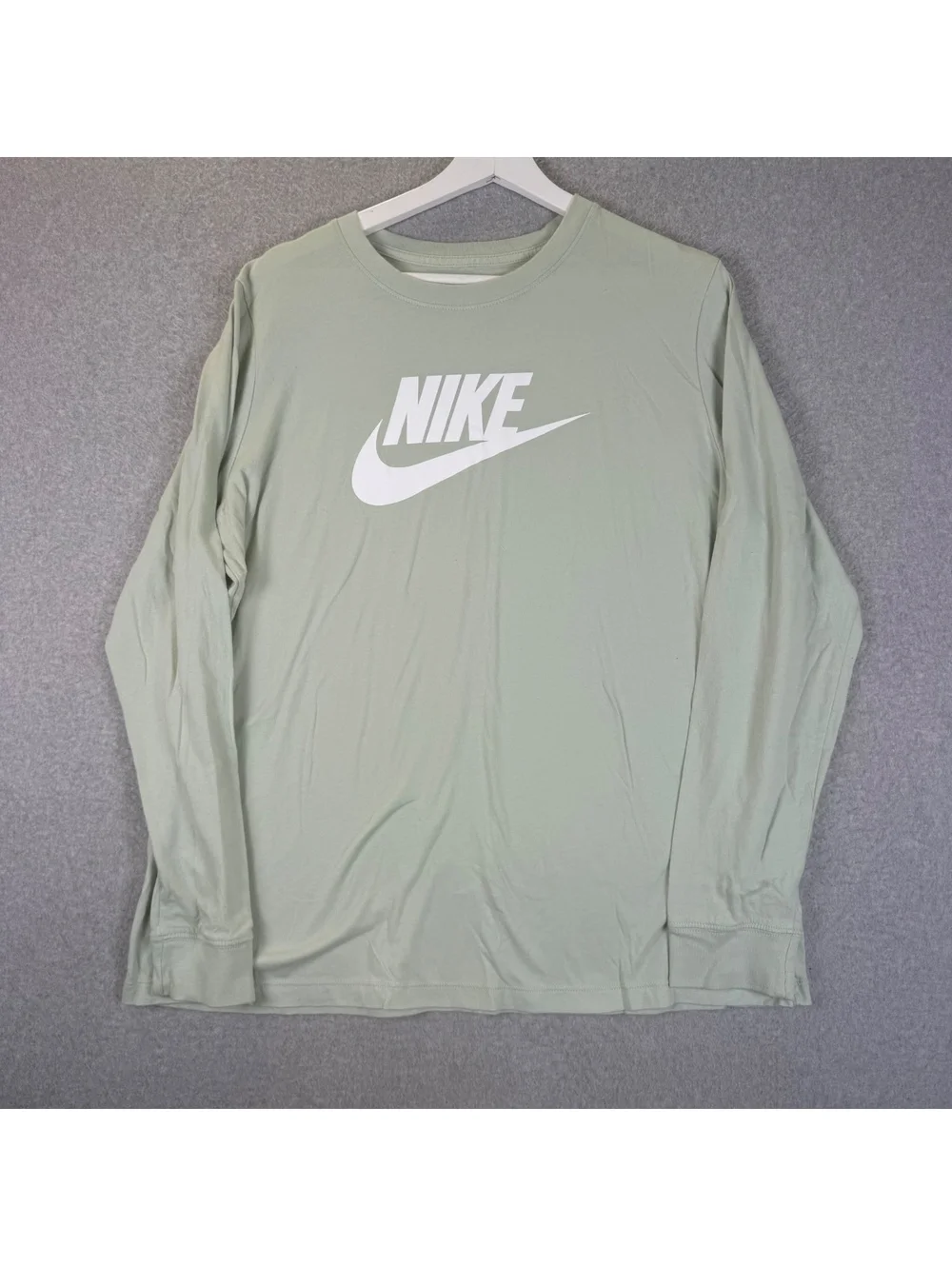 Nike womens Light Green Long Sleeve T-Shirt Crewneck Athletic Logo Tee Size XL